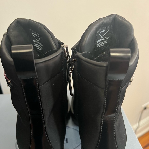 Prada
Nylon Lace-Up Combat Boots 38 NIB - Picture 11 of 12